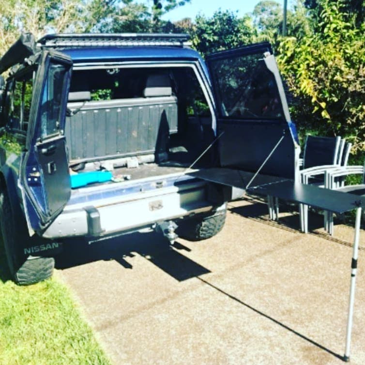 Nissan GQ Patrol Deluxe Barn Door Table