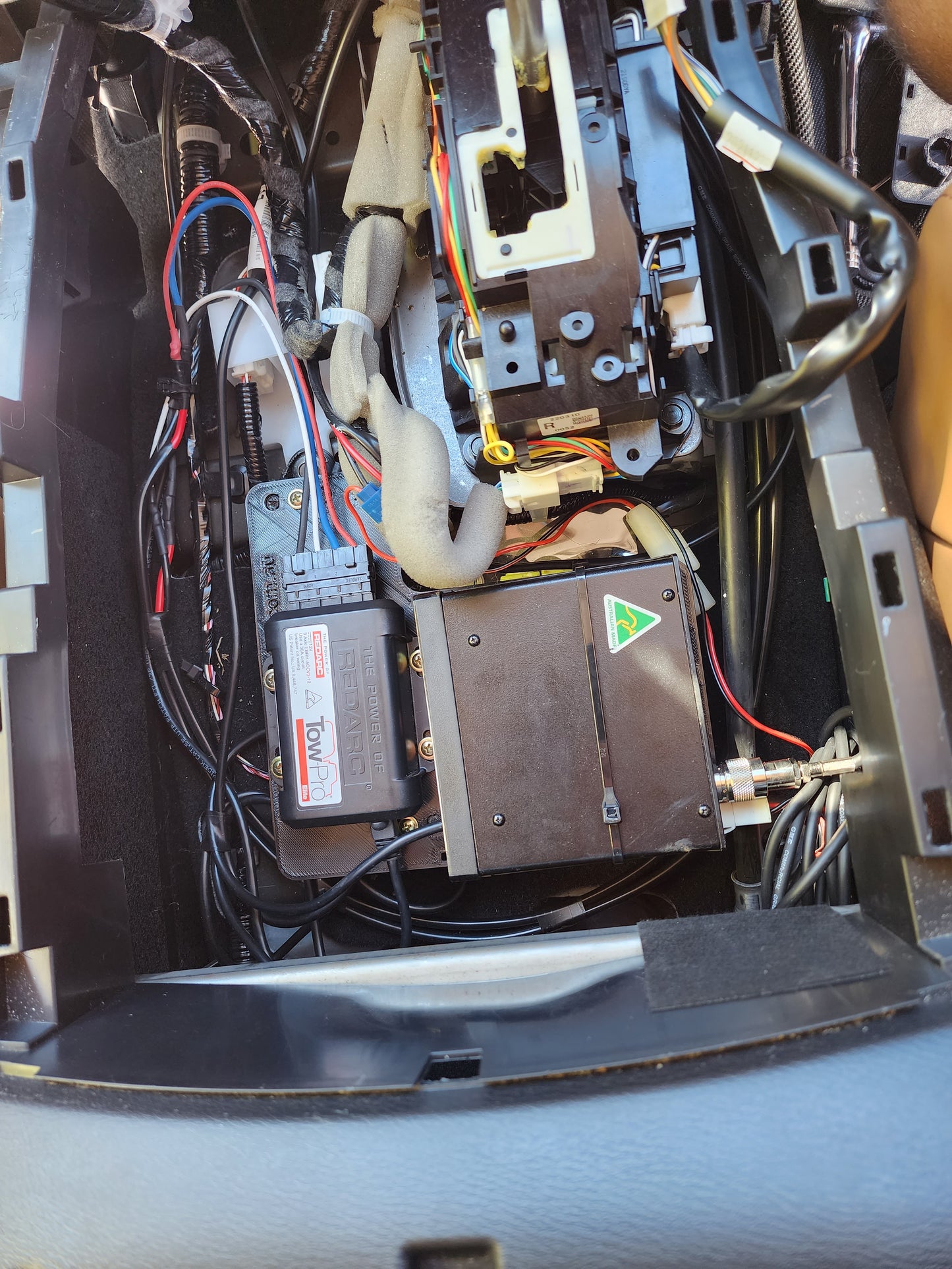 Nissan Y62 Centre console Platform