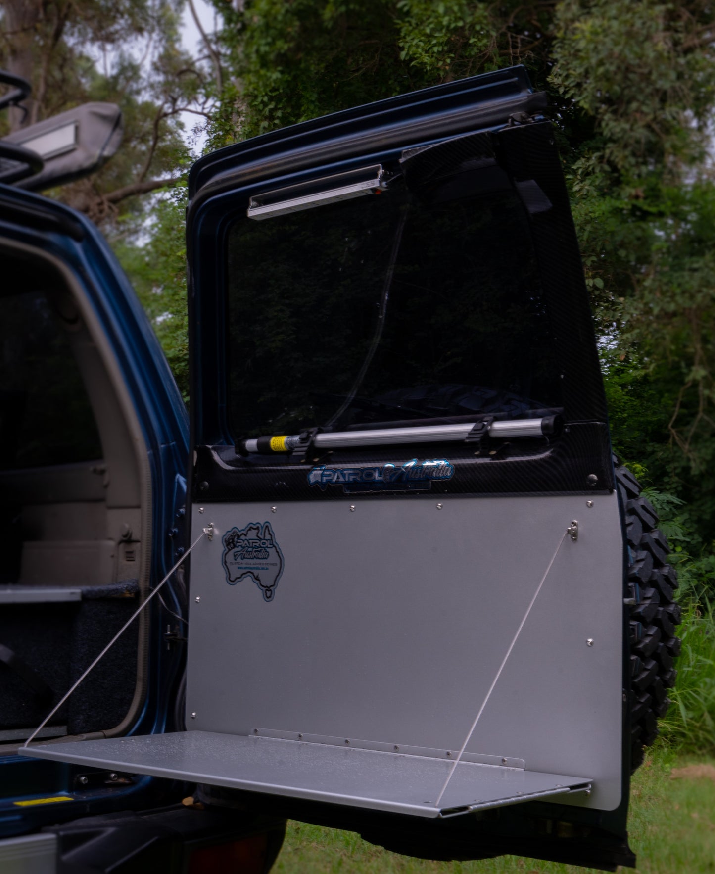 Nissan GU Patrol Deluxe Barn Door Table