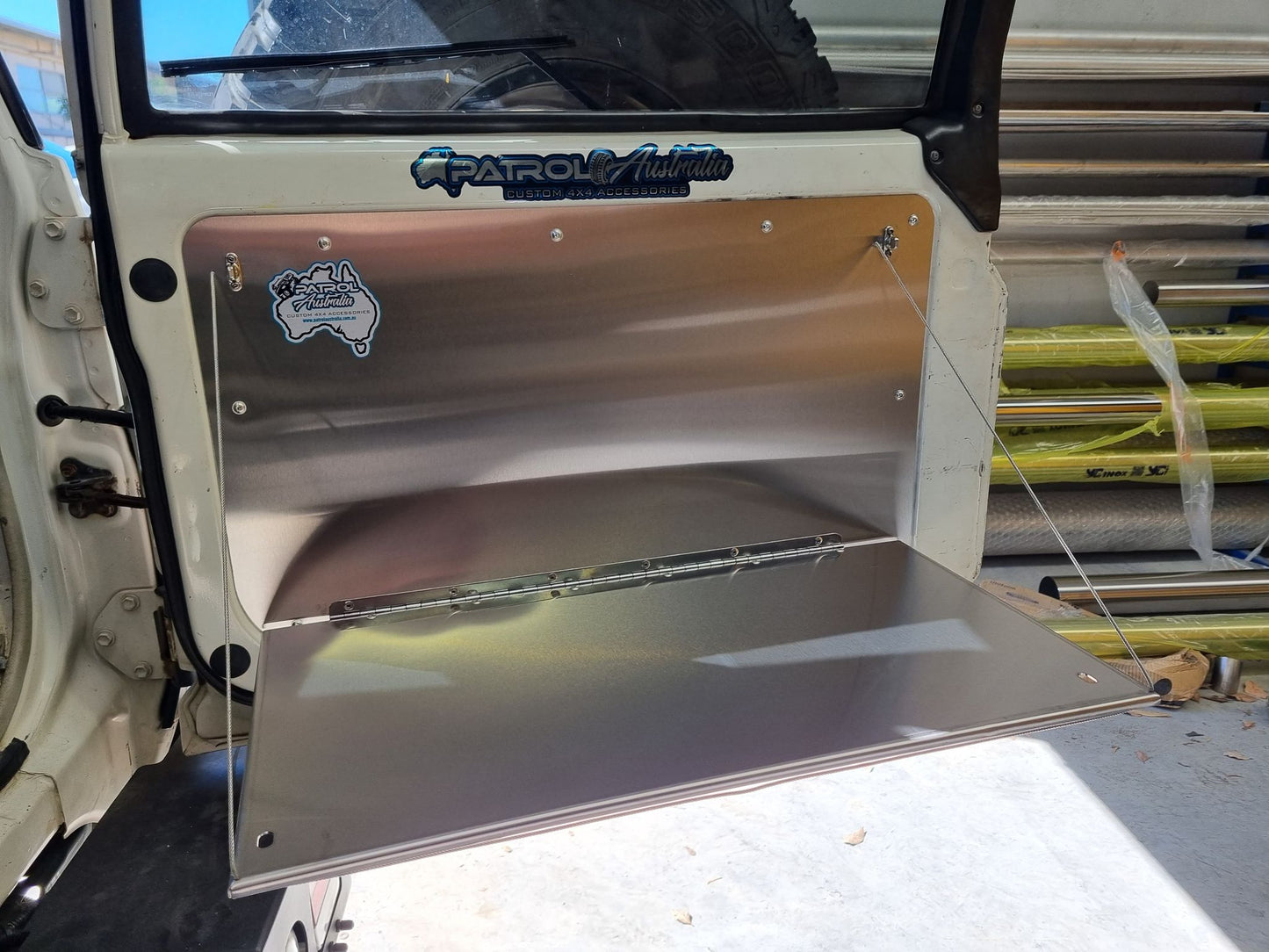 Toyota 75,76,78 series Stainless Steel Barn Door Table (Single Table)