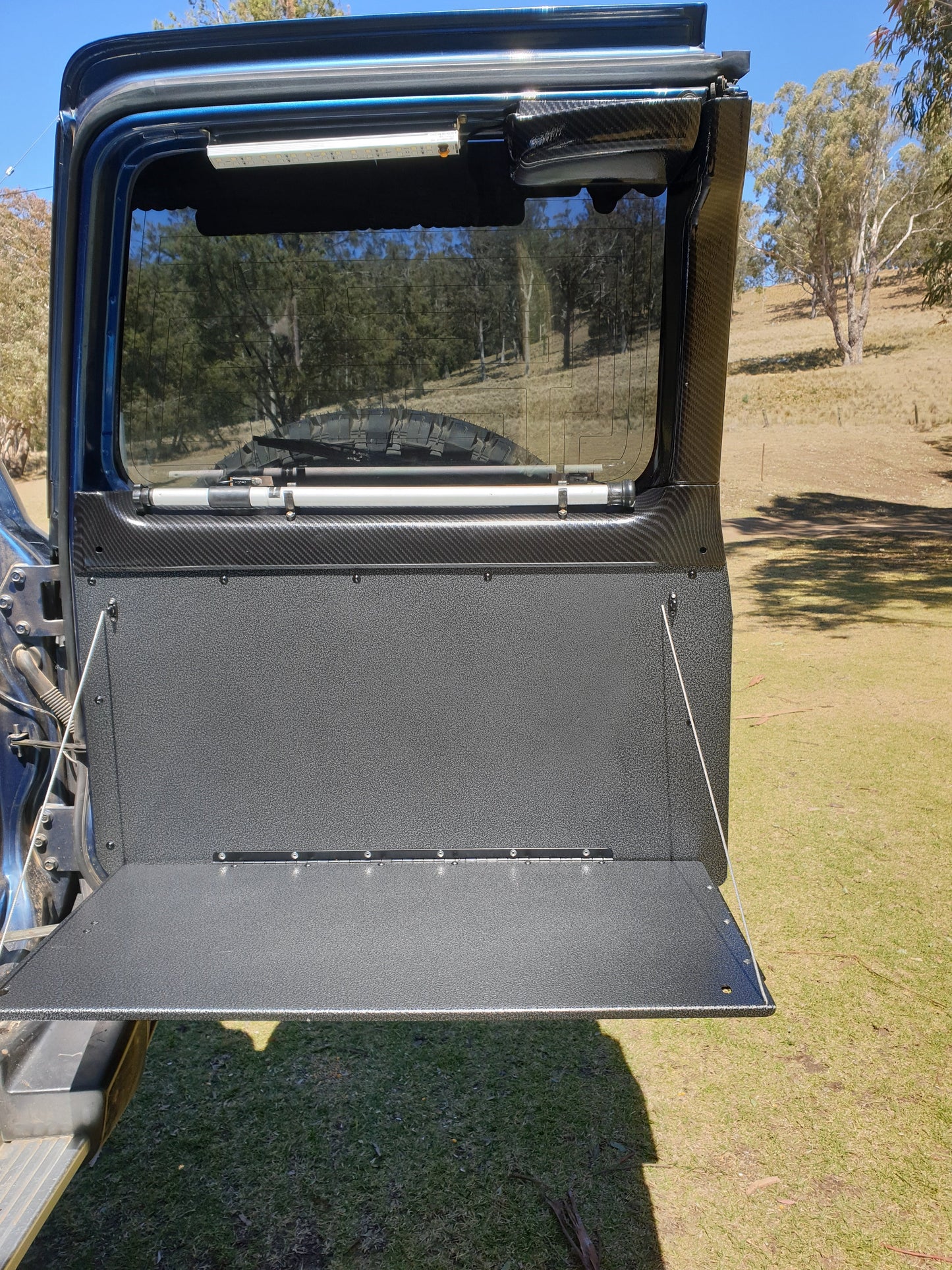 Nissan GU Patrol Deluxe Barn Door Table